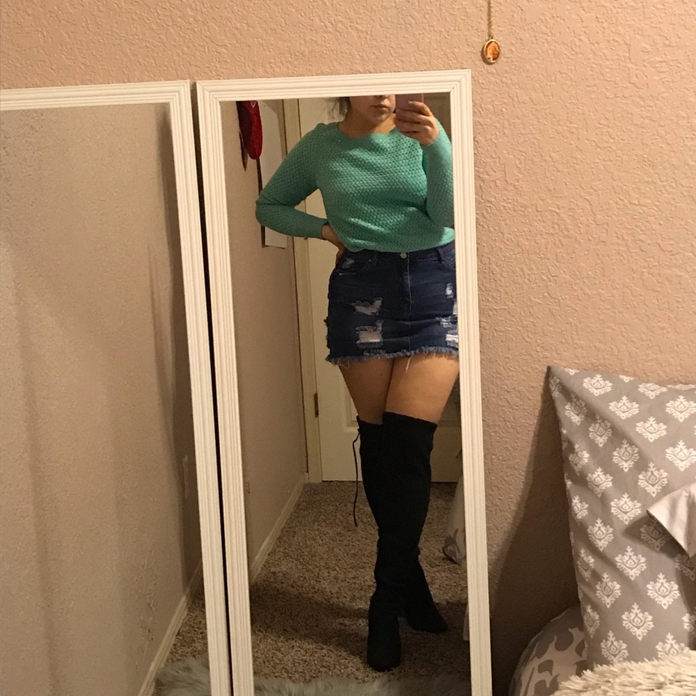 Sweater and skirt outfit
